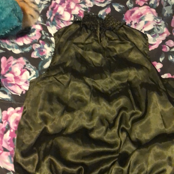 Feminine blouse - Picture 5 of 5